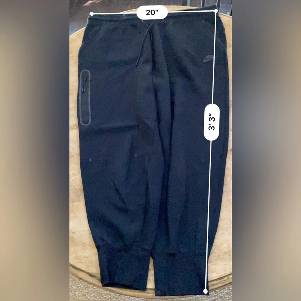 Nike Sportswear Women’s Sz XXL‎ Black Tech Fleece Joggers